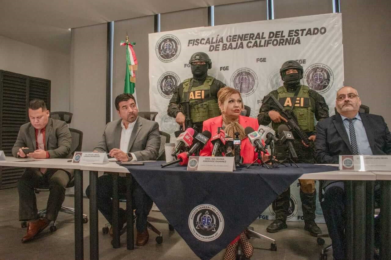 Conferencia de autoridades de la Fiscalía Estatal sobre homicidios