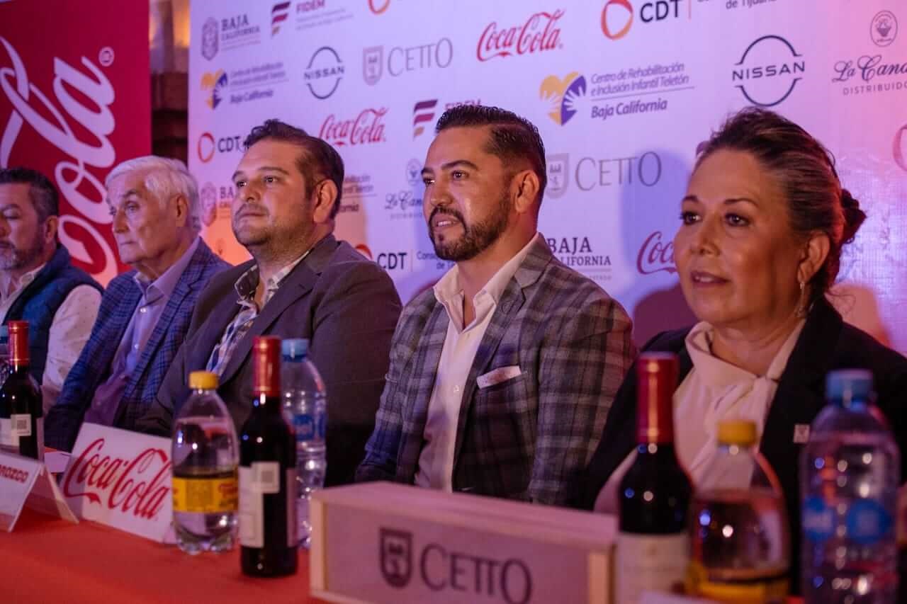 Conferencia del Festival de la Paella y el Vino en Tijuana.