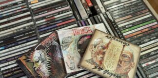 Aún existen tiendas que venden música en formatos físico en Tijuana.