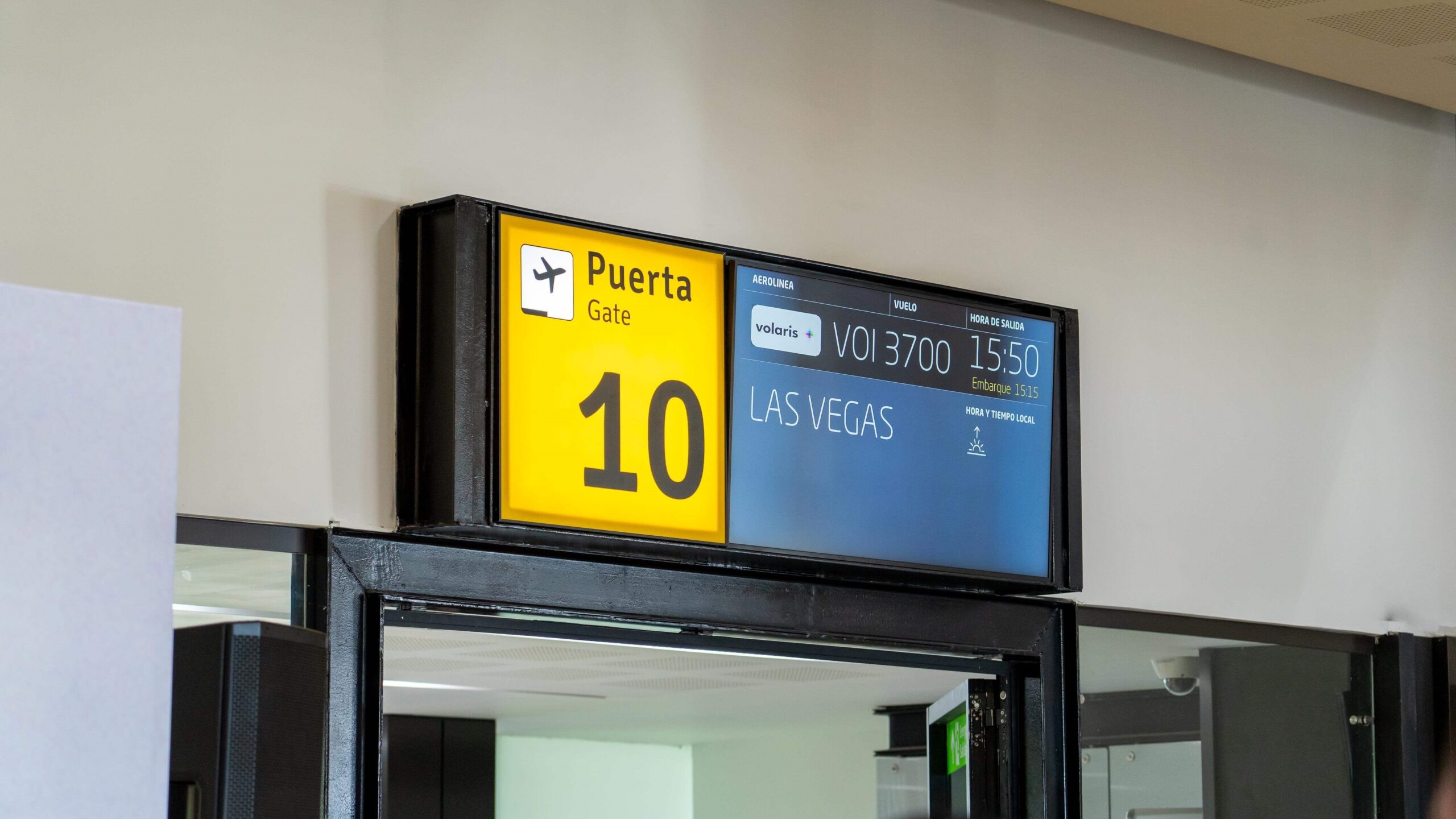 Inauguran ruta aérea Tijuana-Las Vegas con tres vuelos a la semana