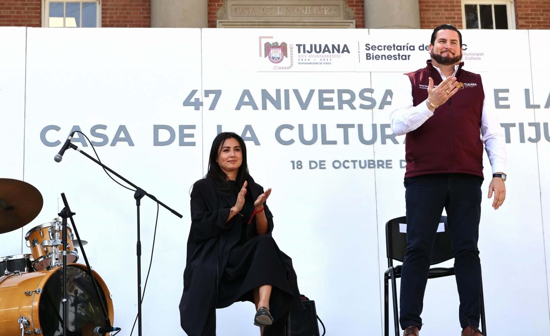 Ismael Burgueño en el 47 aniversario de la casa de la cultura de Tijuana