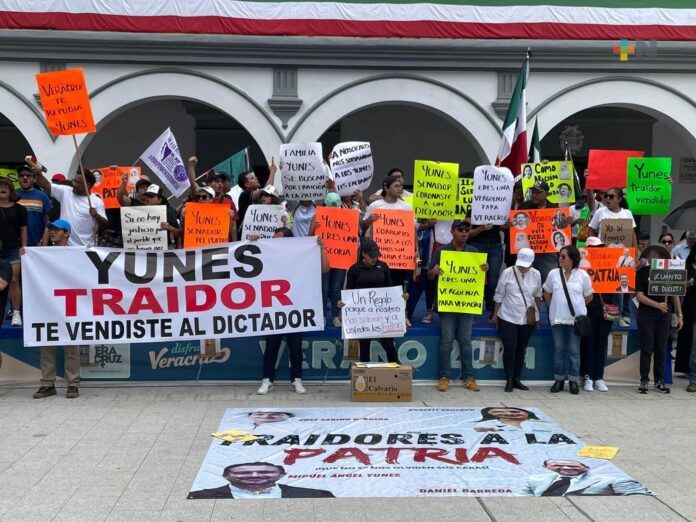 Manifestación contra Yunes