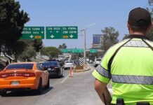 Más de 30 «minions» fueron despedidos; los demás ayudarán a agilizar el tránsito en Tijuana.. Policías Minions de Tijuana. Foto de Ángeles García de El Sol de Tijuana