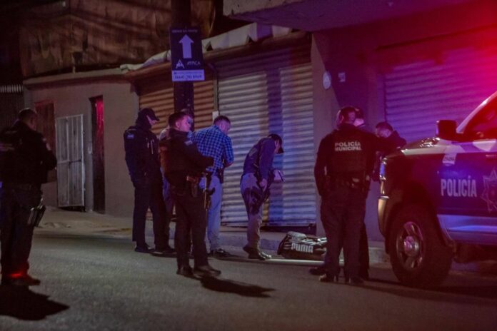 Abandonaron maleta con restos humanos y un “narcomensaje” en Tijuana.