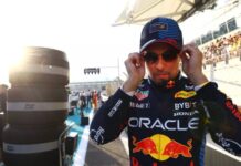 Sergio Pérez en la lista oficial de pilotos de F1 para 2025.