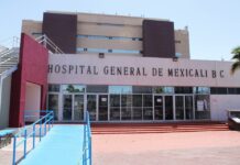 Menor perdió parte de sus dedos tras tronar cuetes en Mexicali.
