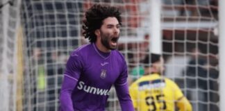 César Huerta debuta con gol en el triunfo del Anderlecht.