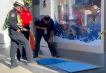 Trabajador se desmayó al estar pintando una cisterna profunda en Tijuana.