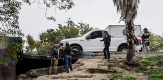 Ejecutan a hombre en carril médico de la garita de San Ysidro en Tijuana.