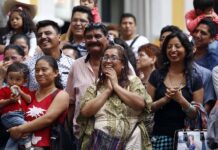 México se consolida como el décimo país más feliz del mundo en 2025.