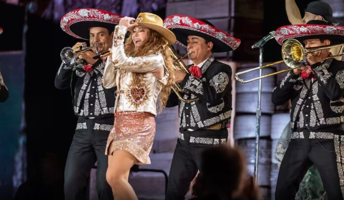 Shakira gira México..