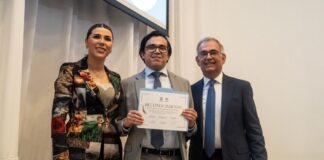 Médicos recibieron diploma de altas especialidades con CODET y UABC en Tijuana.
