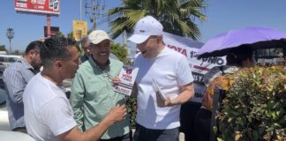 Castro Trenti entregó volantes sobre la reforma judicial en la 5 y 10 de Tijuana.