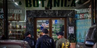 Atacaron a santero a balazos en botánica de Tijuana.