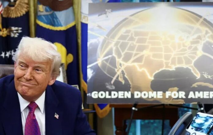 Domo dorado Donald Trump .