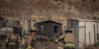 Madre rescató a sus hijas de casa en llamas en Tijuana pero perdió su patrimonio.
