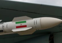Irán advierte una respuesta «superior» ante posibles ataques de EUA a sus infraestructuras.