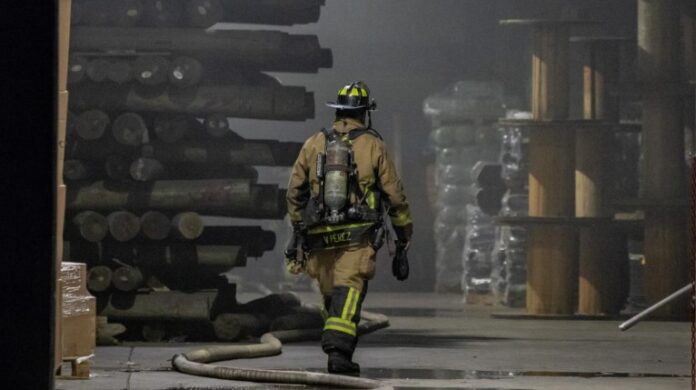 Incendio bodega Grupo Carso