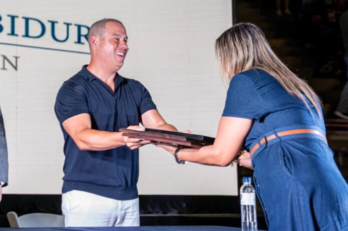 Fuente de Sabiduría becas .