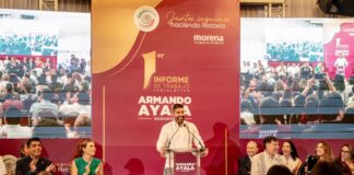 Senador Armando Ayala rindió su primer informe de actividades.