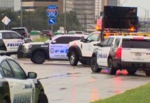 Tiroteo en oficinas de ICE en Dallas dejó dos muertos y múltiples heridos.