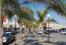 Plaza Río de Tijuana se defiende de los 40 minutos gratis en estacionamiento.