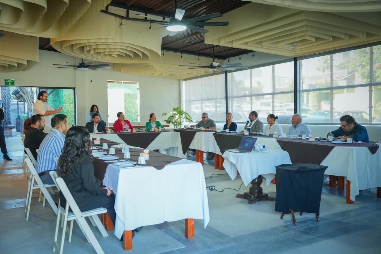 Reunión en CANIRAC Tijuana