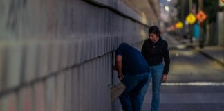 Encontraron a dos hombres asesinados bajo el Viaducto Elevado de Tijuana.