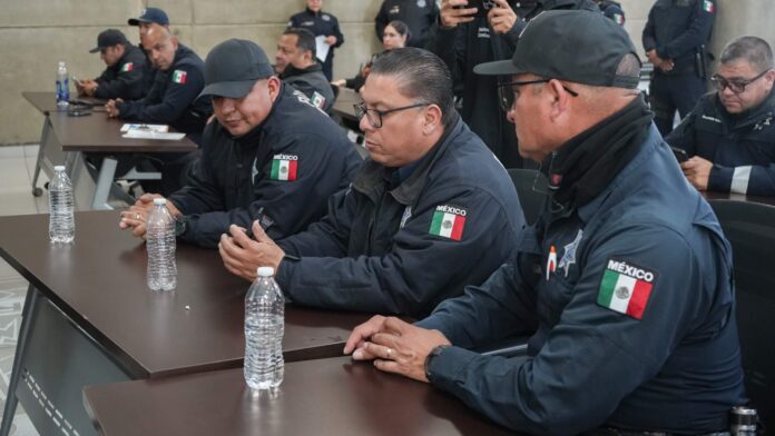 Policías de Tijuana en capacitación