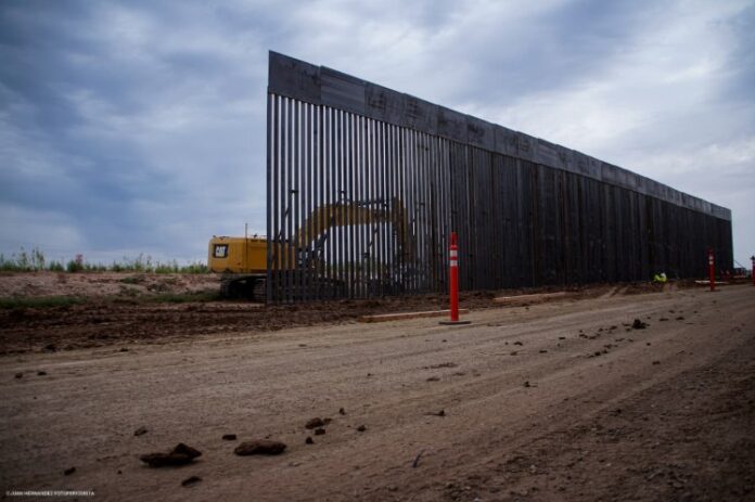 Construcción muro Mexicali