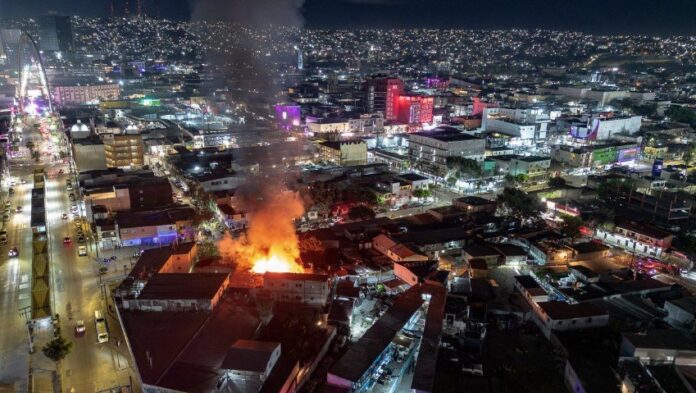 Incendio vecindad Zona Norte