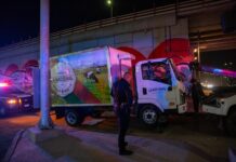 Asaltantes quisieron robar vehículos cargados con leche en Tijuana.