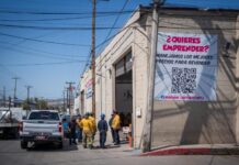 Tres trabajadores se electrocutaron al hacer contacto con cables de alta tensión en bodega de Tijuana.
