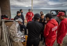Hombre sufrió una picadura de mantarraya en Playas de Tijuana. Hombre atendido por piquete de mantarraya en Playas de Tijuana