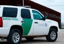 Procesan a mexicano en San Diego por suplantación de autoridad.