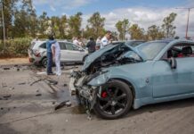 Aparatoso choque múltiple paralizó la Calzada Tecnológico en Tijuana.