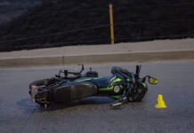 Muere joven motociclista tras sufrir accidente en el libramiento de Tijuana.
