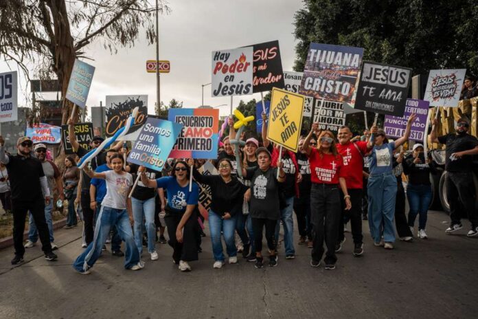 Marcha cristiana paz .