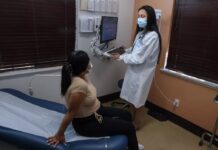 California busca médicos de México para frenar la escasez.