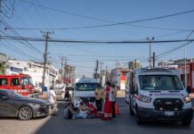 Taxista de ruta atropelló a dos mujeres en la Zona Río de Tijuana.