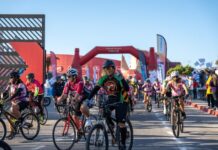 Más de 800 ciclistas llenaron las calles en paseo con causa de Caliente Ayuda.
