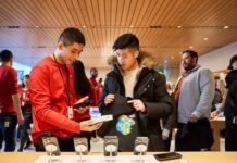 Apple conmemora veinticinco años de sus tiendas en Estados Unidos.