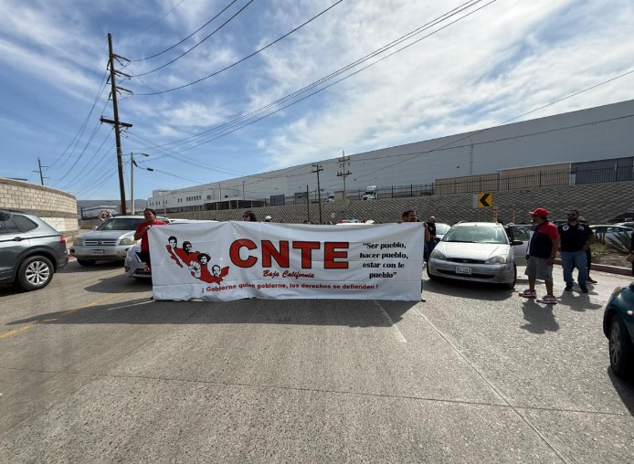 Bloqueo Garita CNTE .