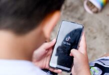 Reino Unido restringe acceso a TikTok y otras redes sociales a menores.