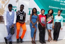 Seis estudiantes haitianos se graduaron del Conalep en Baja California.