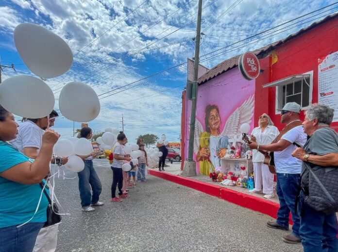Mural María Belén .