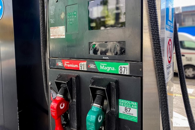 Gasolina Tijuana .