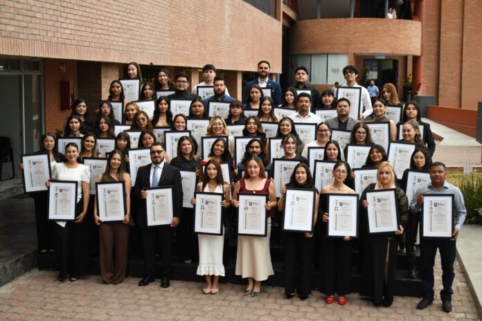Graduación CUT Universidad .