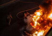 Incendio de vehículo en la Ready Lane provoca el cierre temporal del cruce hacia Estados Unidos.