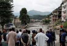 Inundación en Nepal suma 95 fallecidos y cientos de desaparecidos.